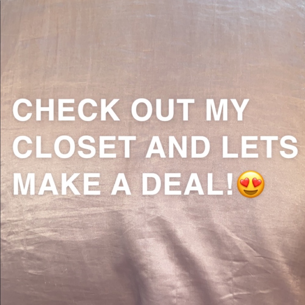 CLOSET CLEAN OUT. Make me an offer💞💞💞💞